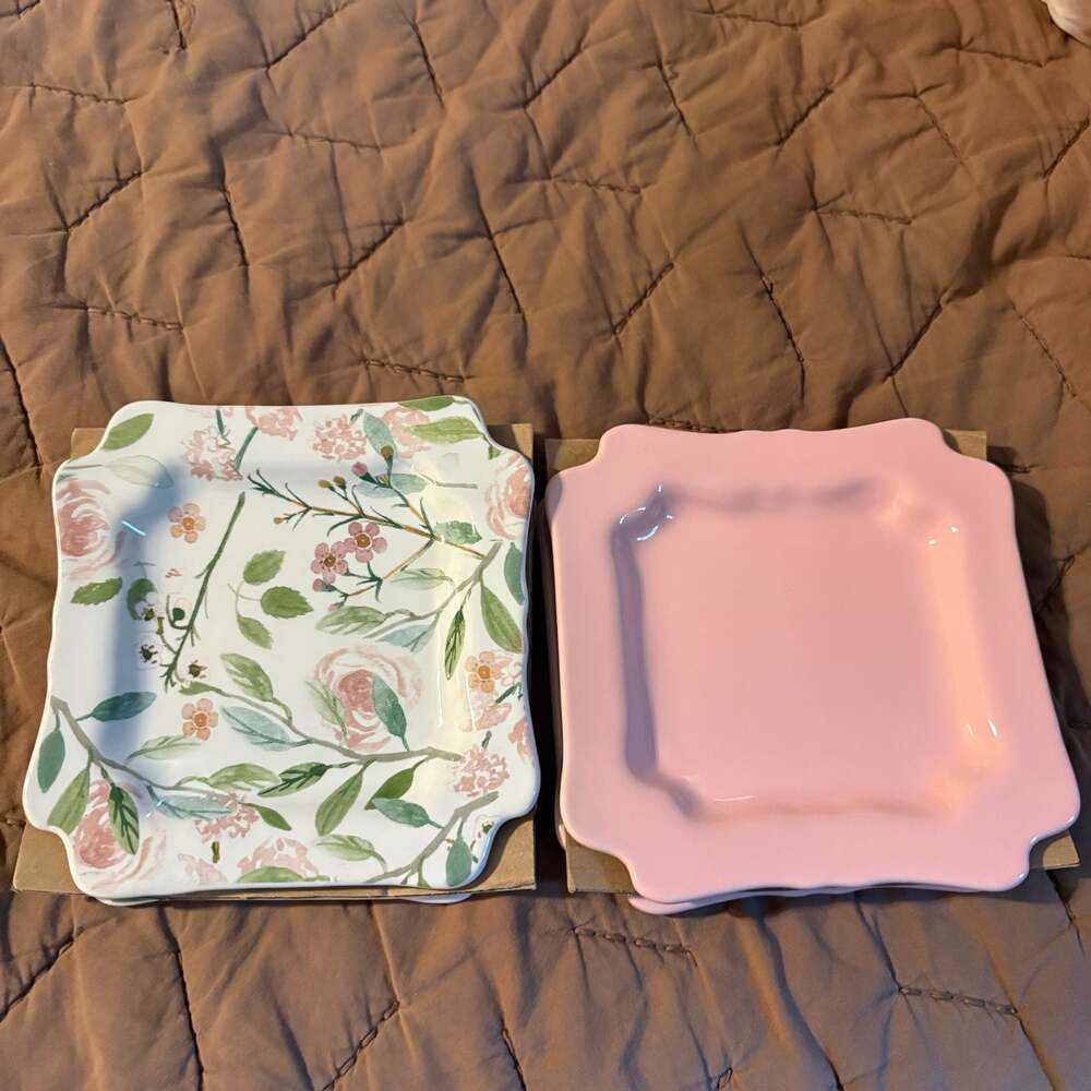 Sweet Laurel Floral 6" X 6" Stoneware Dessert Plates Set of 4 NEW in Box 202310